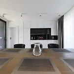 K1 * 扎达尔